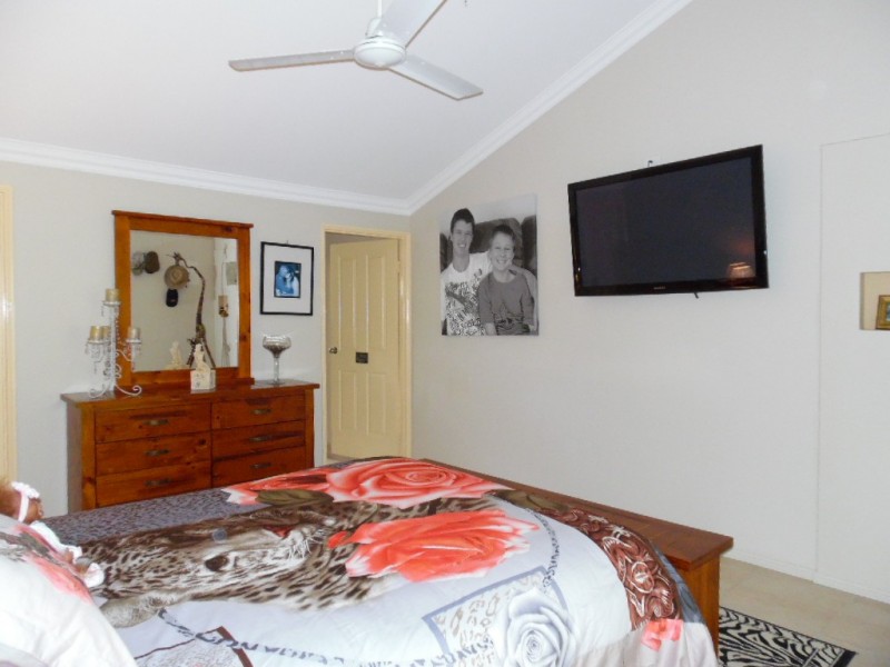 65 Scanlan Street, Sunshine Acres QLD 4655