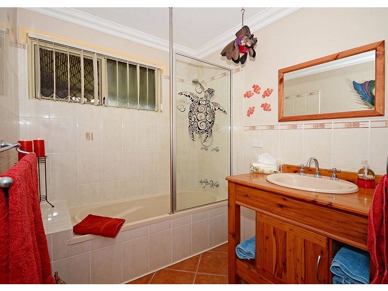 65 Scanlan Street, Sunshine Acres QLD 4655