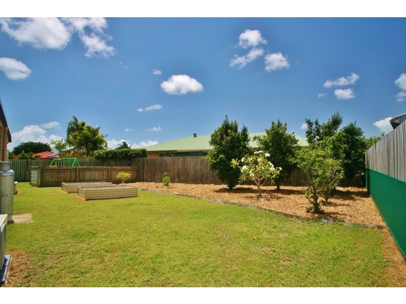 19 Isis Court, Eli Waters QLD 4655