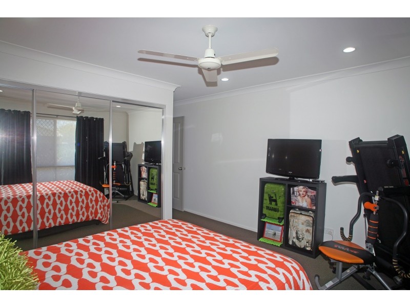 111/230 Pulgul Street, Urangan QLD 4655