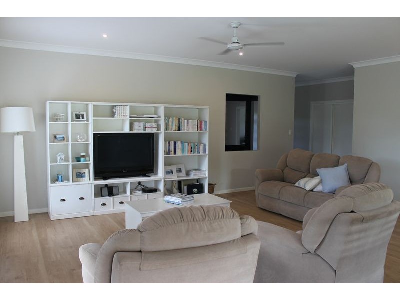 51 Mac Stocks Road, Dundowran Beach QLD 4655