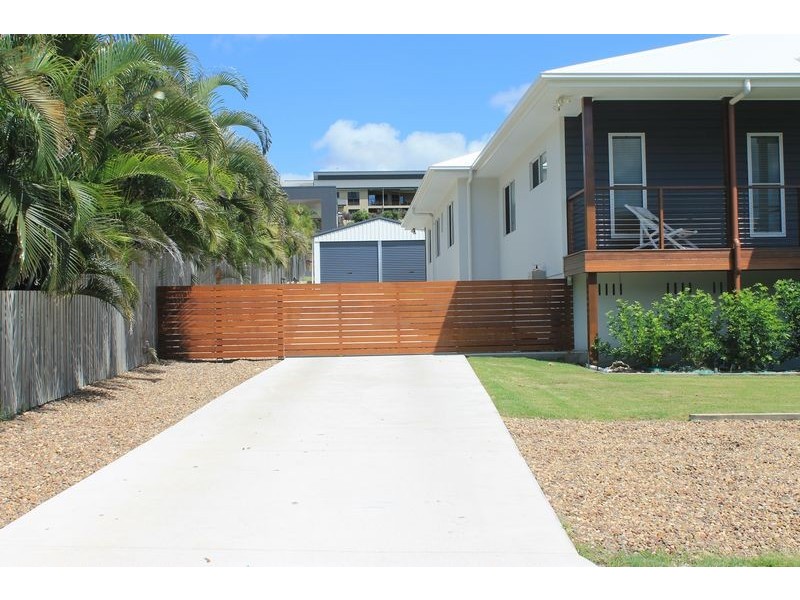 51 Mac Stocks Road, Dundowran Beach QLD 4655