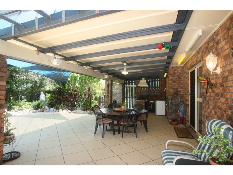 28 Wellington Crescent, Wondunna QLD 4655