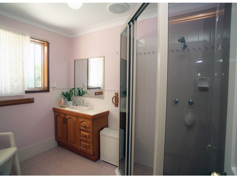 28 Wellington Crescent, Wondunna QLD 4655