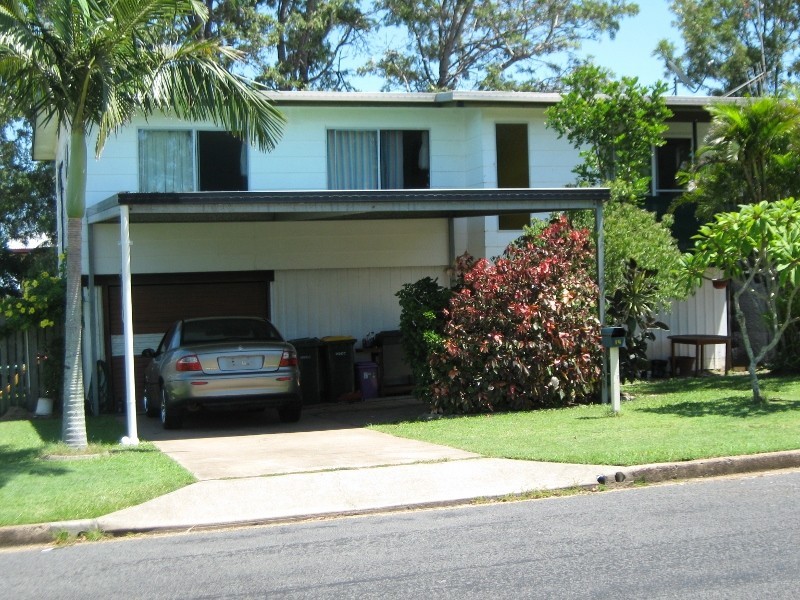 14 Hayworth Street, Point Vernon QLD 4655