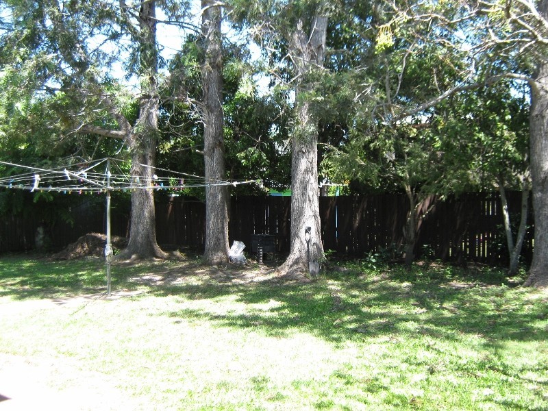 14 Hayworth Street, Point Vernon QLD 4655