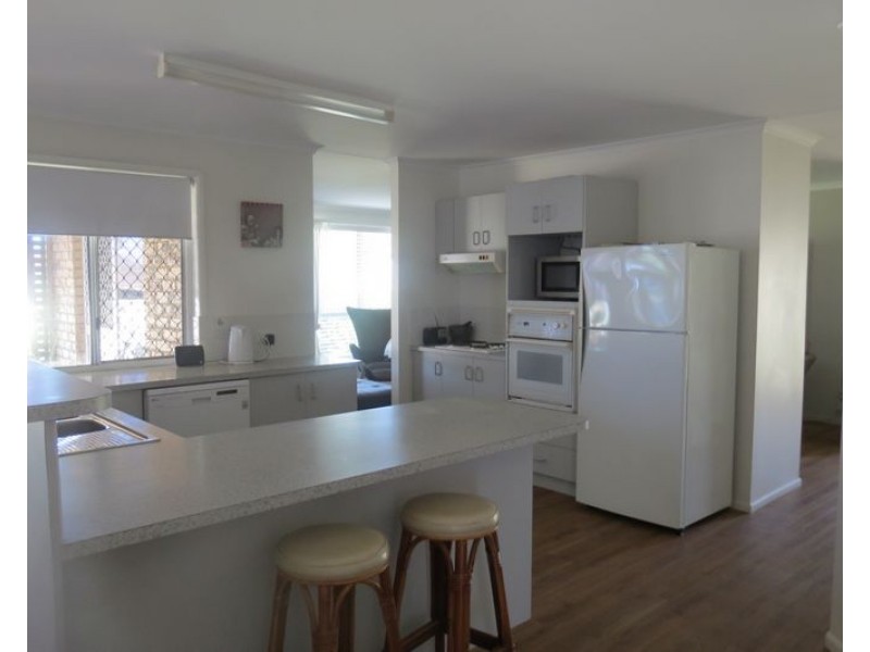 380 Boat Harbour Drive, Scarness QLD 4655