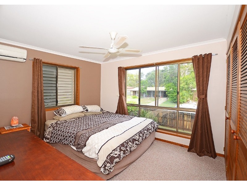 24 Vanda Street, Urangan QLD 4655