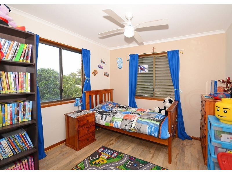 24 Vanda Street, Urangan QLD 4655
