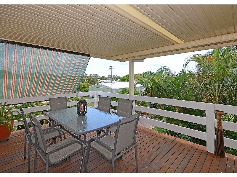 24 Vanda Street, Urangan QLD 4655