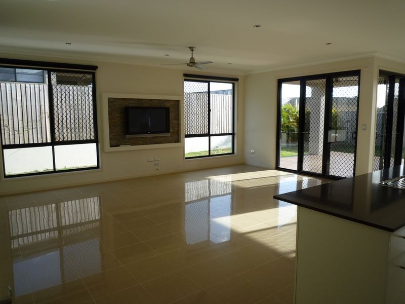 1/25 Bay Park Road, Wondunna QLD 4655