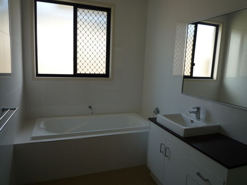 1/25 Bay Park Road, Wondunna QLD 4655