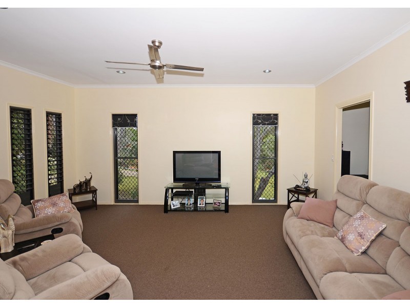22 Jimilee Street, Dundowran Beach QLD 4655