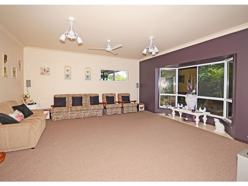 55 Vine Forest Drive, Dundowran Beach QLD 4655