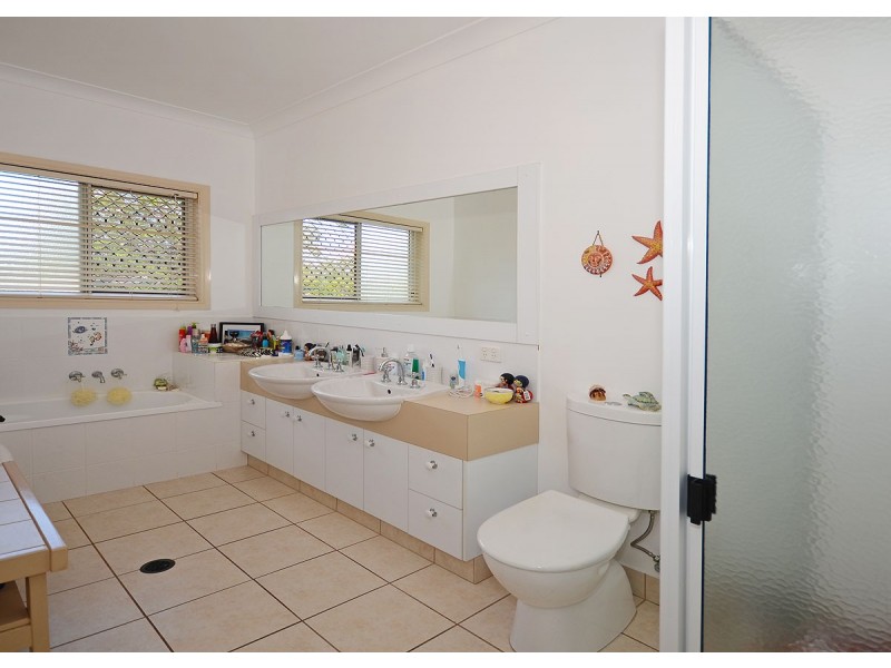 55 Vine Forest Drive, Dundowran Beach QLD 4655