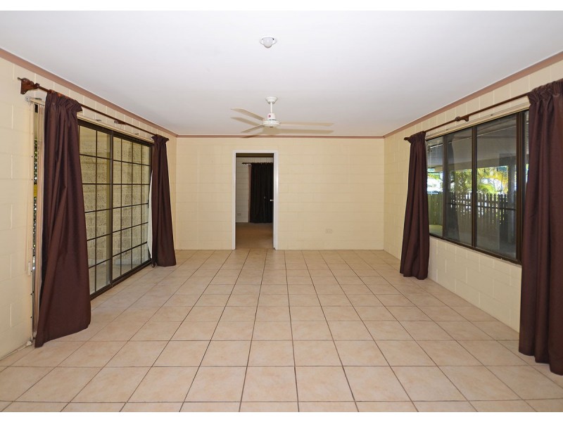 37 Ladbroke Crescent, Urangan QLD 4655