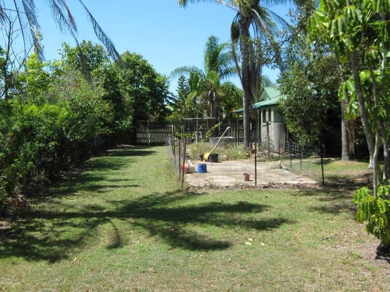 37 Ladbroke Crescent, Urangan QLD 4655