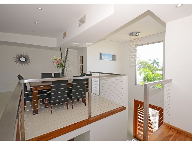 4 Johnston Blvd, Urraween QLD 4655