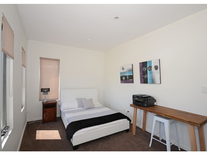 4 Johnston Blvd, Urraween QLD 4655