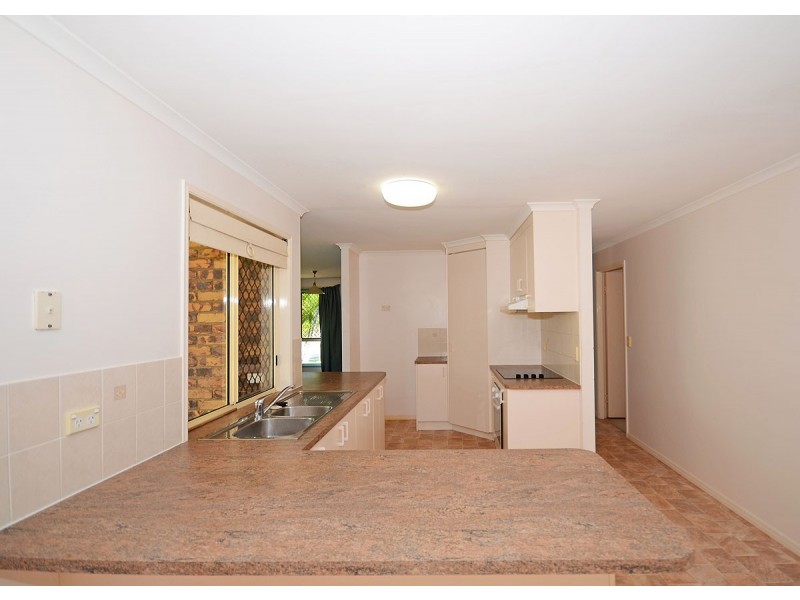 68 Hansen Street, Urangan QLD 4655