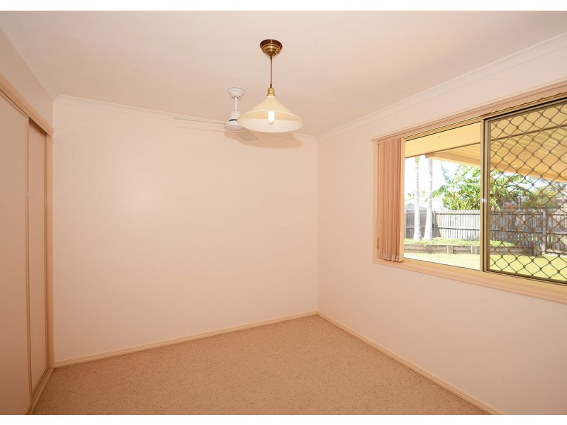 68 Hansen Street, Urangan QLD 4655