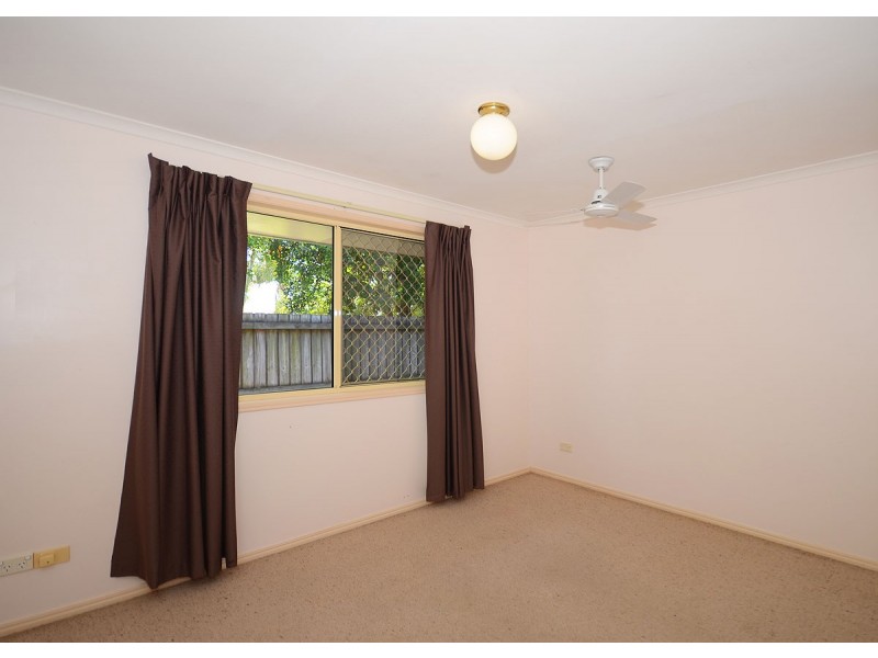 68 Hansen Street, Urangan QLD 4655