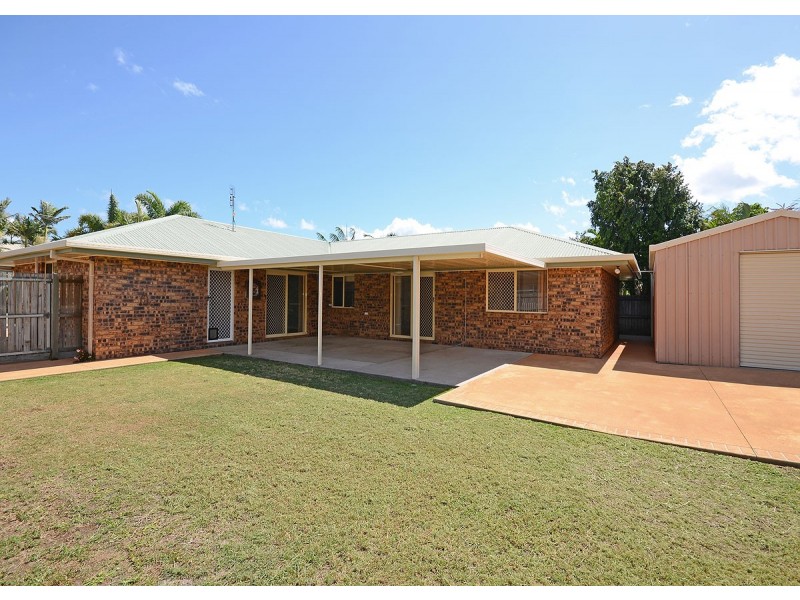 68 Hansen Street, Urangan QLD 4655