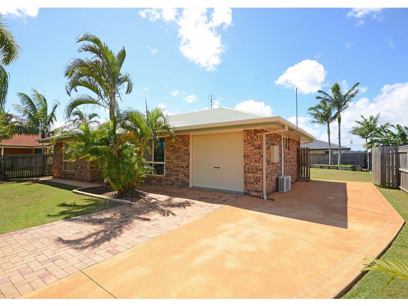 68 Hansen Street, Urangan QLD 4655