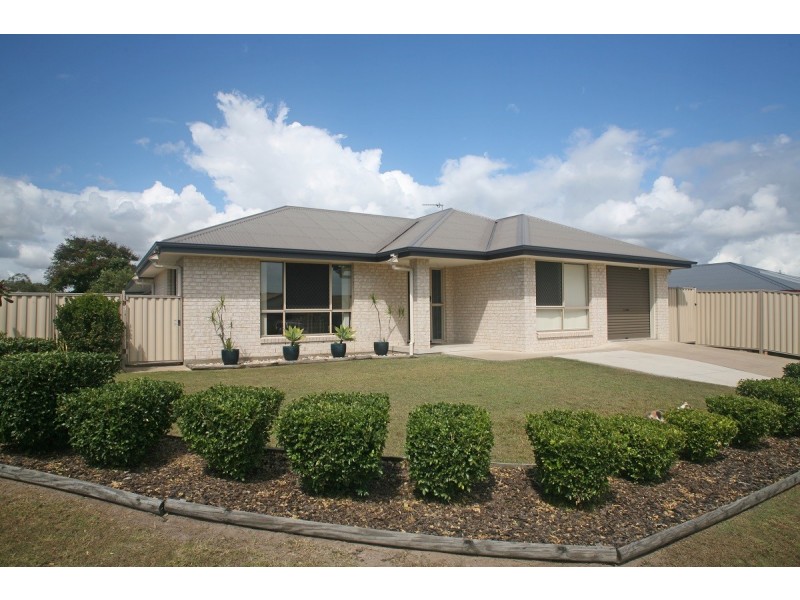 2 Yarrilee Circuit, Dundowran QLD 4655