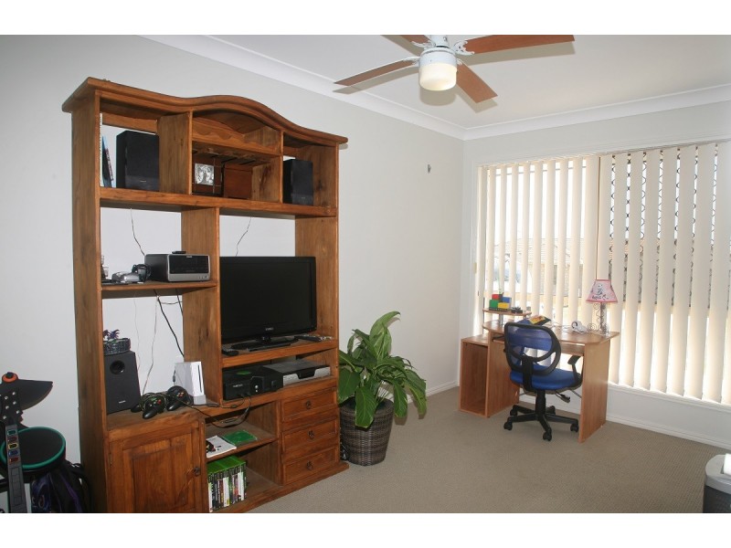 2 Yarrilee Circuit, Dundowran QLD 4655