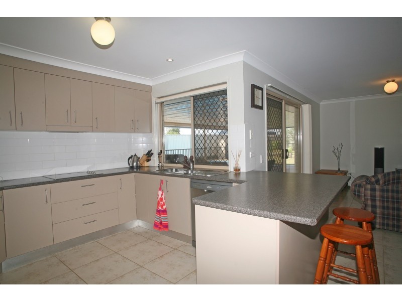 2 Yarrilee Circuit, Dundowran QLD 4655