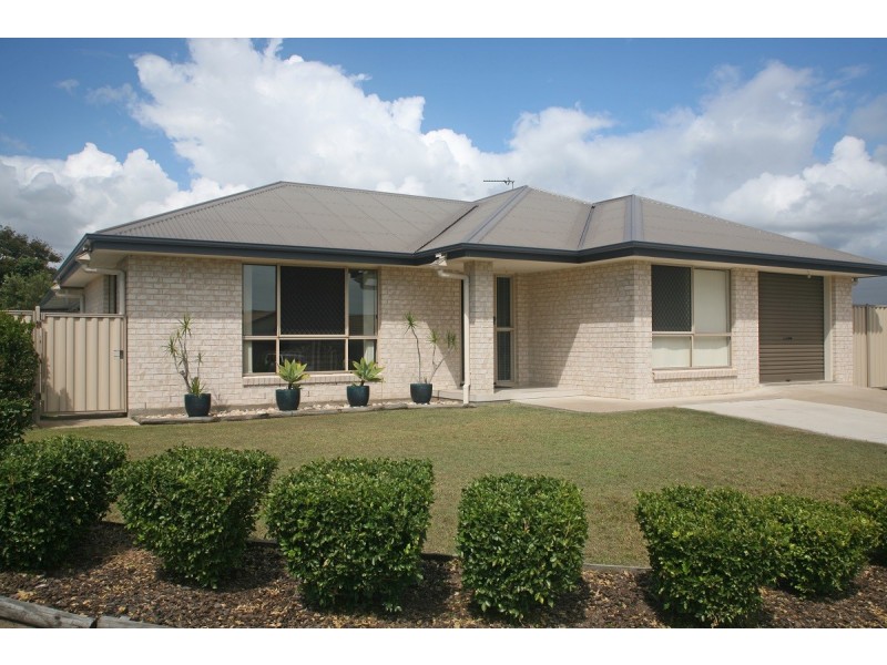 2 Yarrilee Circuit, Dundowran QLD 4655