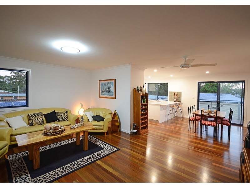 351 Torquay Terrace, Torquay QLD 4655