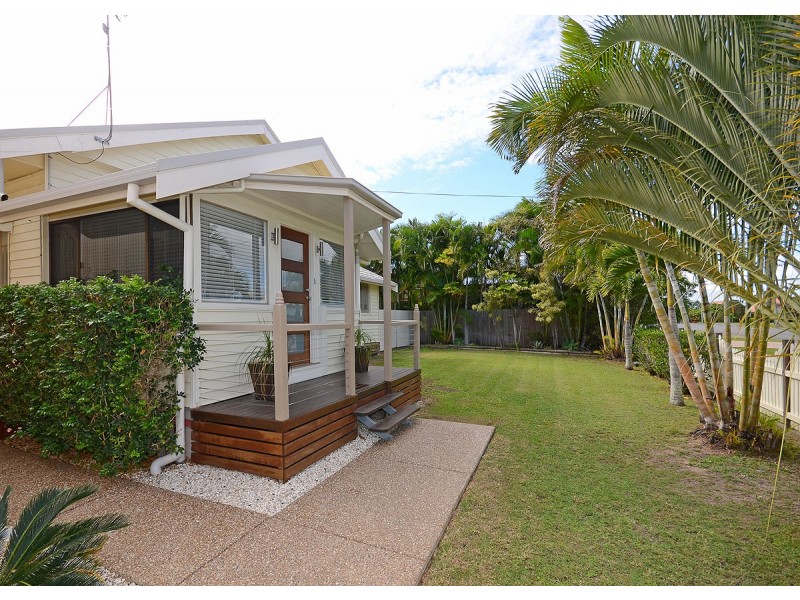 11 Martin Street, Point Vernon QLD 4655