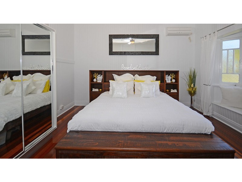 11 Martin Street, Point Vernon QLD 4655