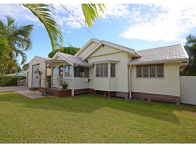 11 Martin Street, Point Vernon QLD 4655
