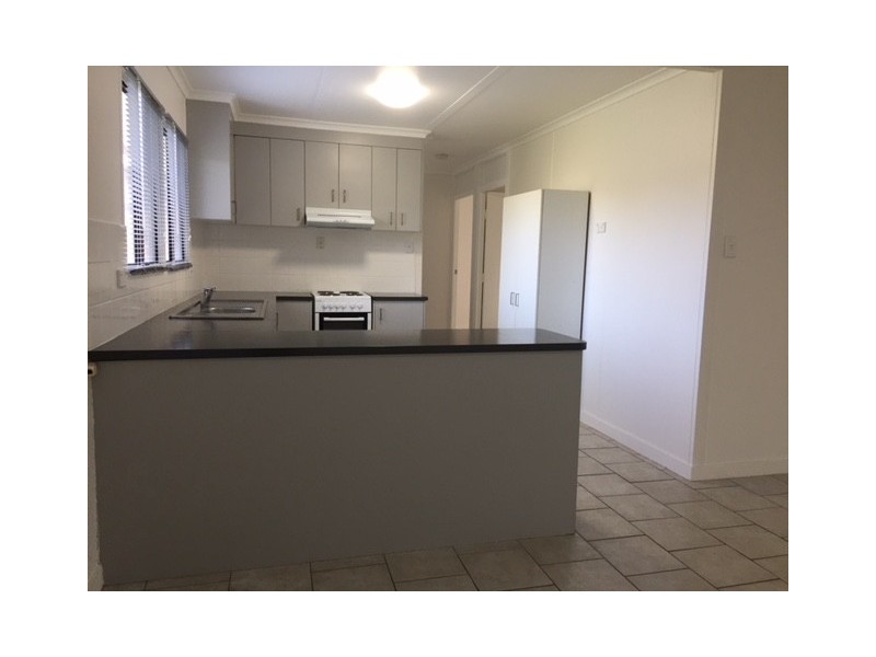 19 Barnstaple St, Torquay QLD 4655