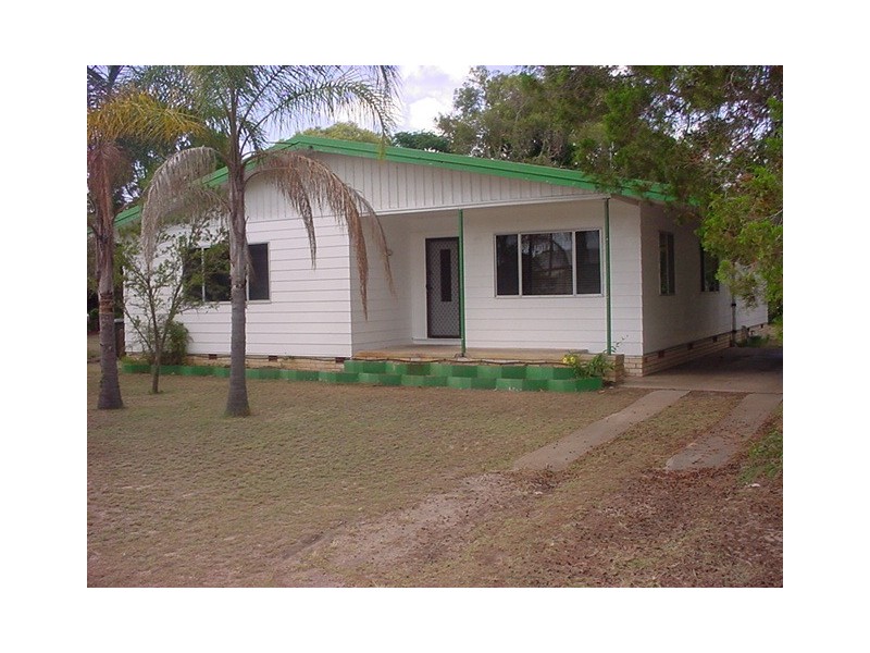 31 Cunningham Street, Torquay QLD 4655