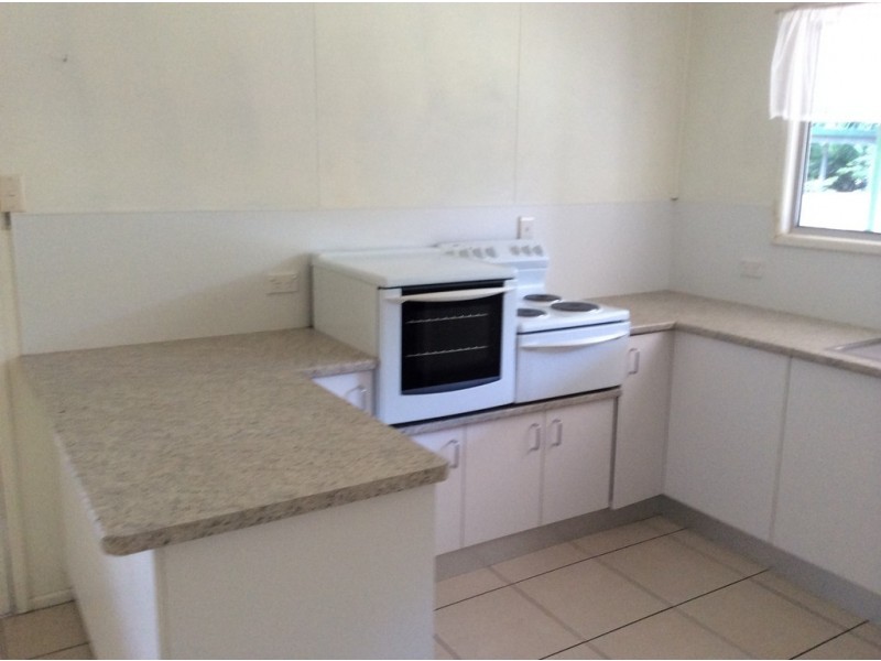 31 Cunningham Street, Torquay QLD 4655