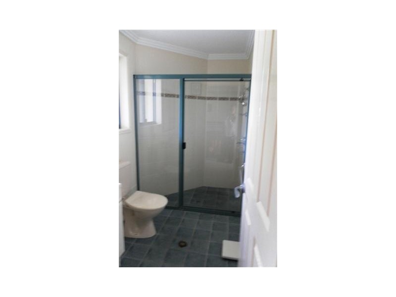 Unit 33/33 The Grange, Elizabeth St, Urangan QLD 4655