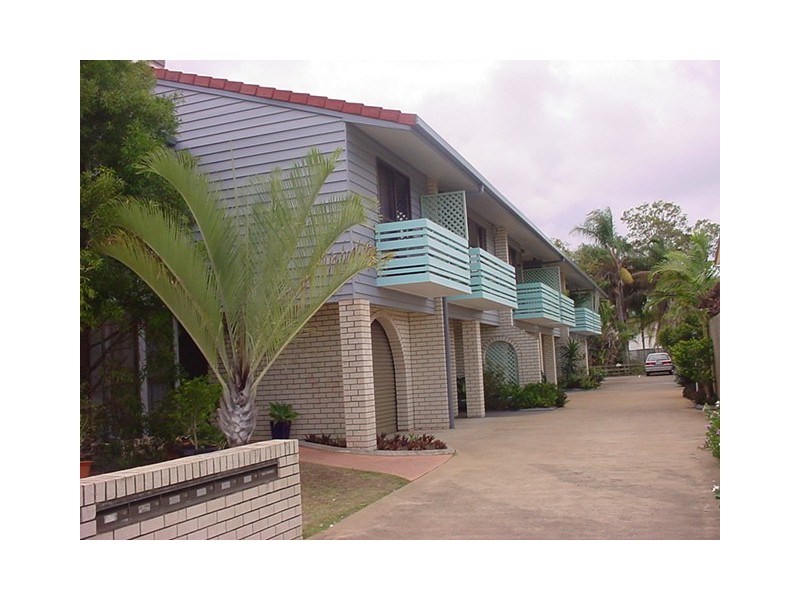 Unit 4/20 Cypress Street, Torquay QLD 4655