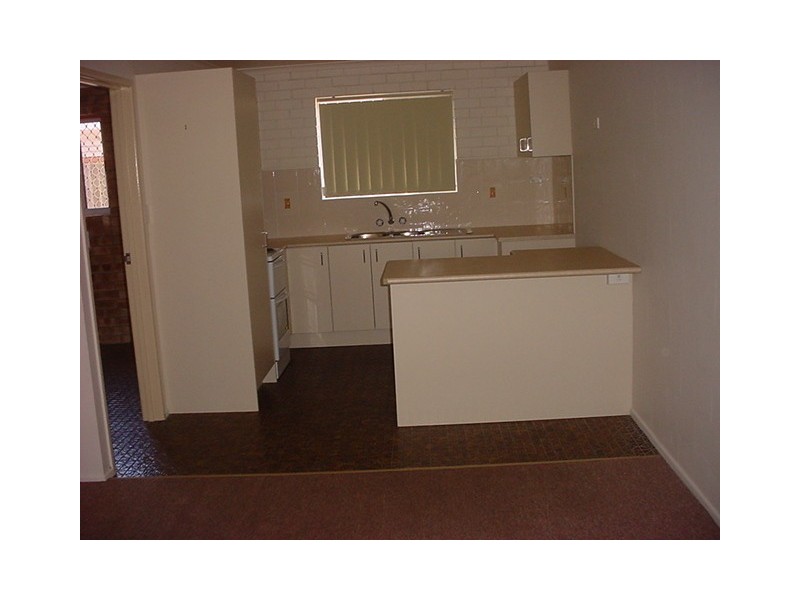 Unit 2/3 King Street, Urangan, Hervey Bay QLD 4655