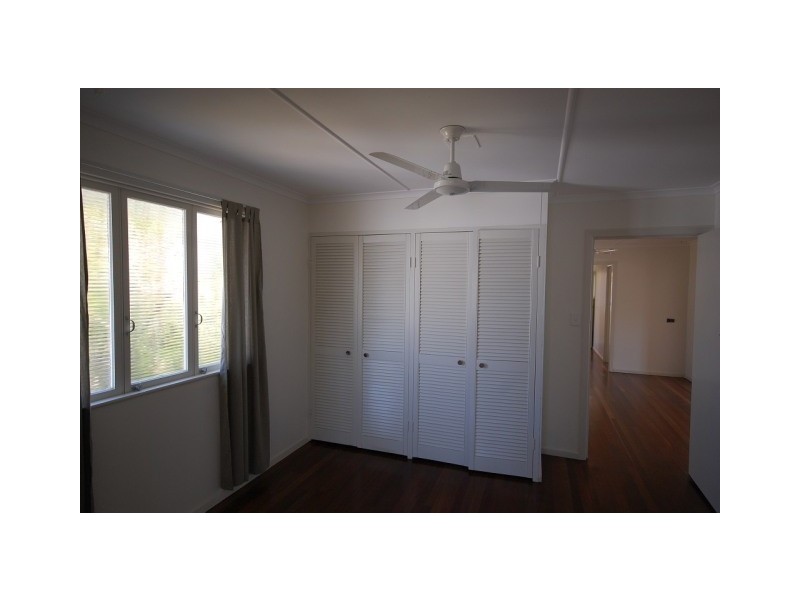 Unit 4/400 Esplanade, Scarness QLD 4655