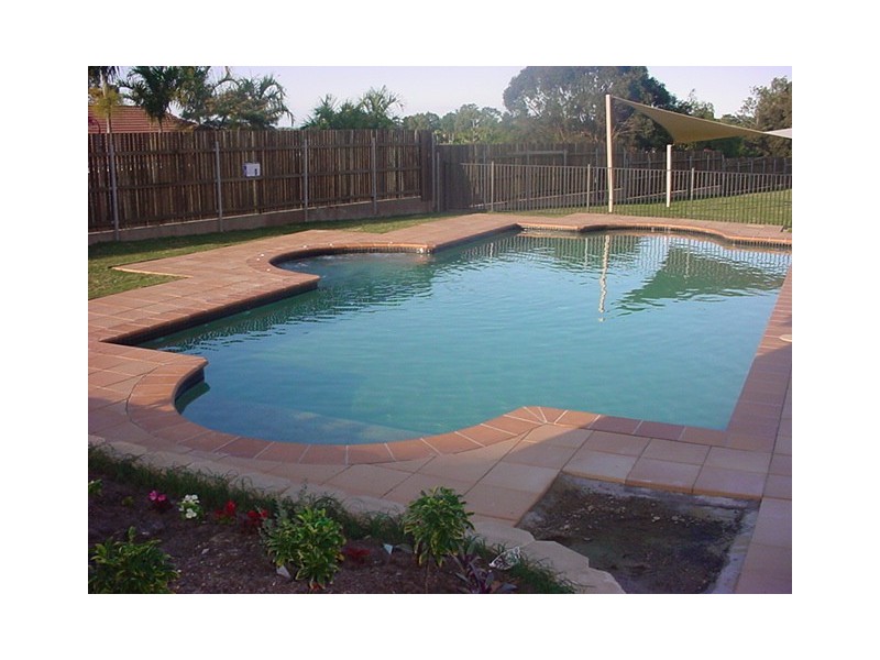 2/2 Barnstaple Street, Torquay QLD 4655