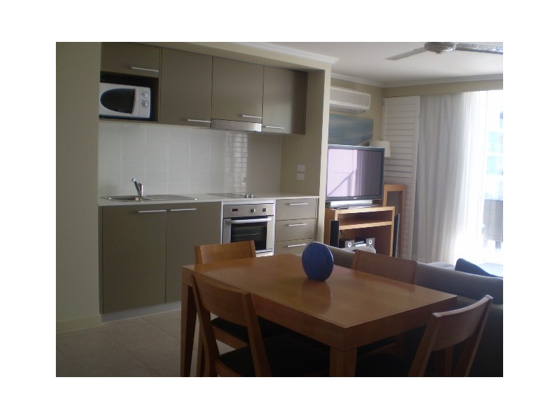 Unit 206 Esplanade, Oceans Resort,, Urangan QLD 4655