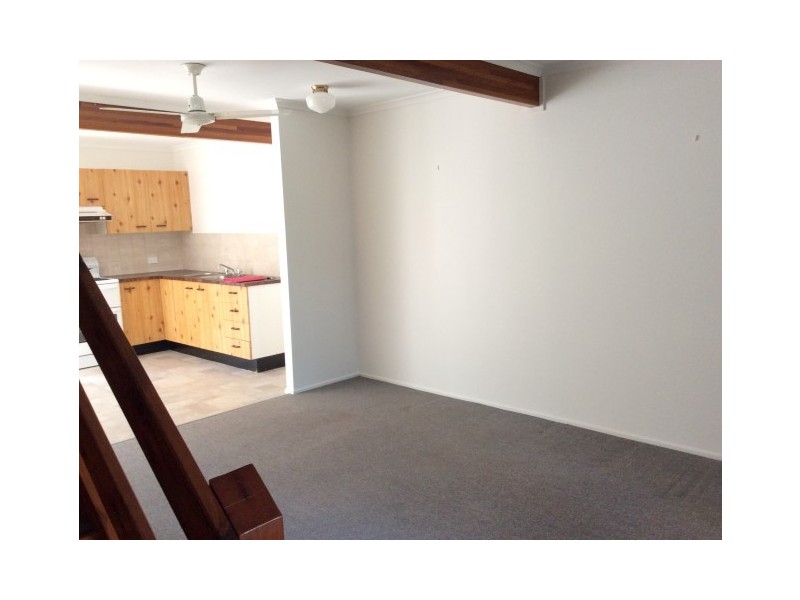 Unit 6/6 Beach Road, Pialba QLD 4655