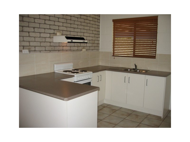 Unit 5/25 Hervey Street, Scarness QLD 4655