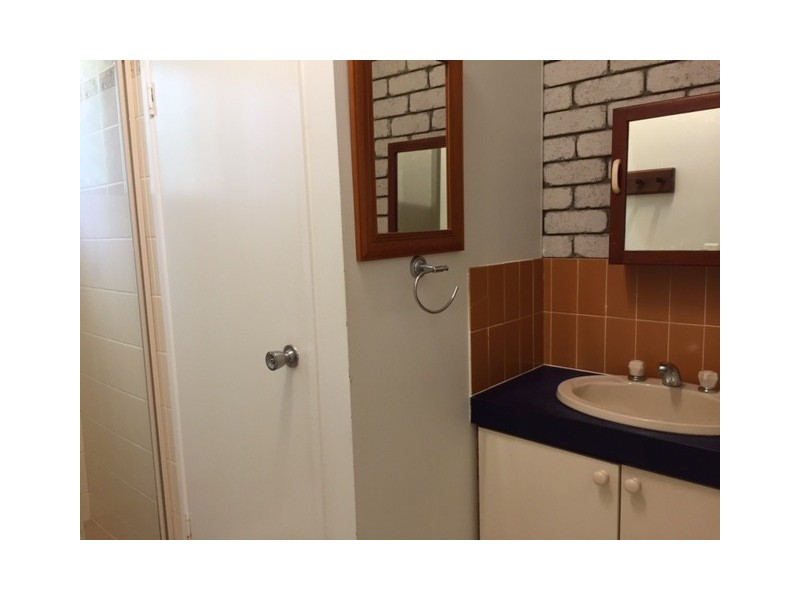 Unit 5/25 Hervey Street, Scarness QLD 4655