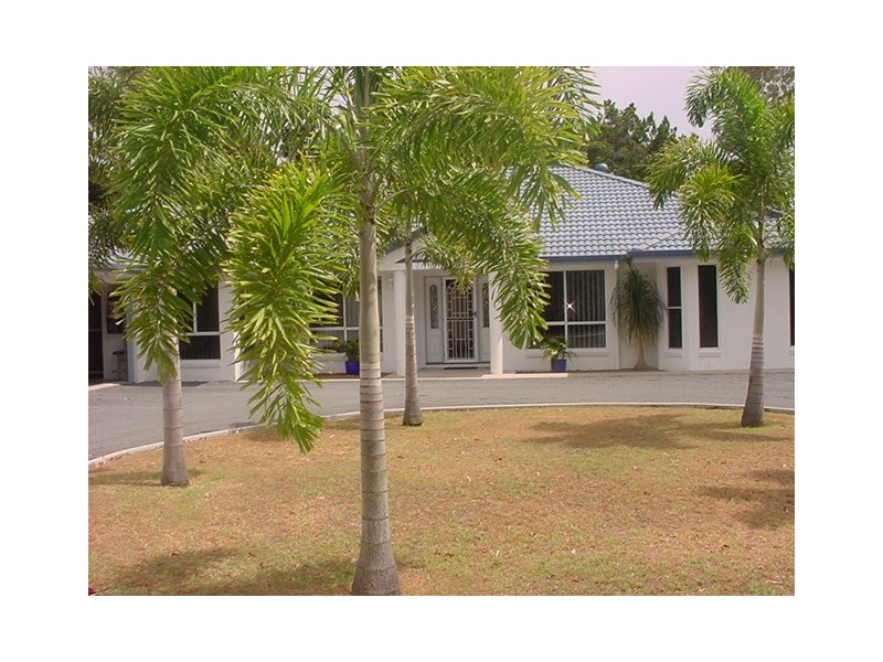 17 Caryota Crt, Dundowran Beach QLD 4655