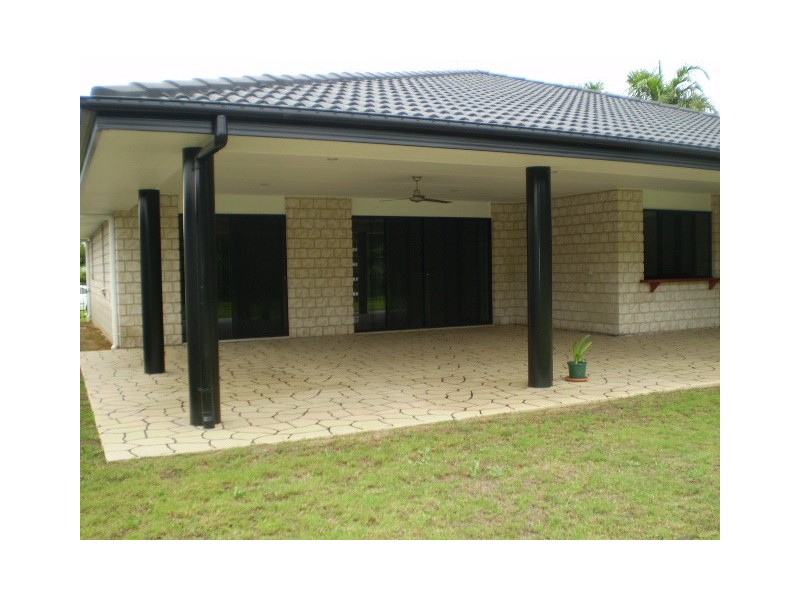 27 Oceanview Street,, Point Vernon QLD 4655